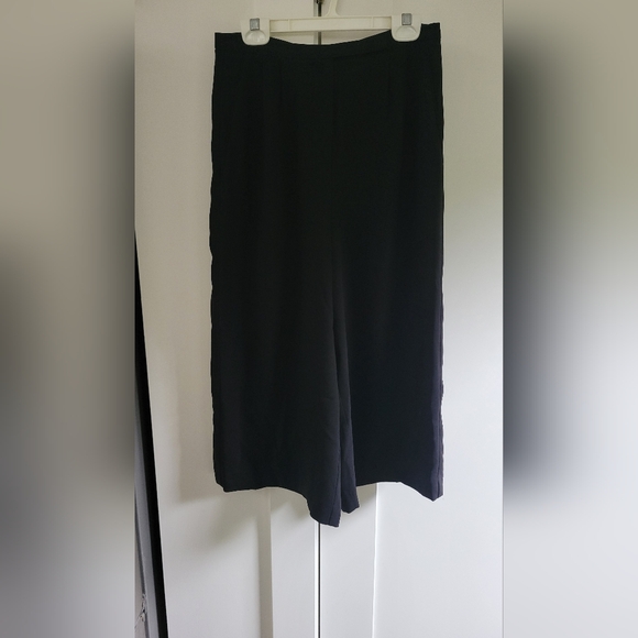 Gently Loved Black Aritzia Babaton Pant Size 4 - Picture 3 of 7